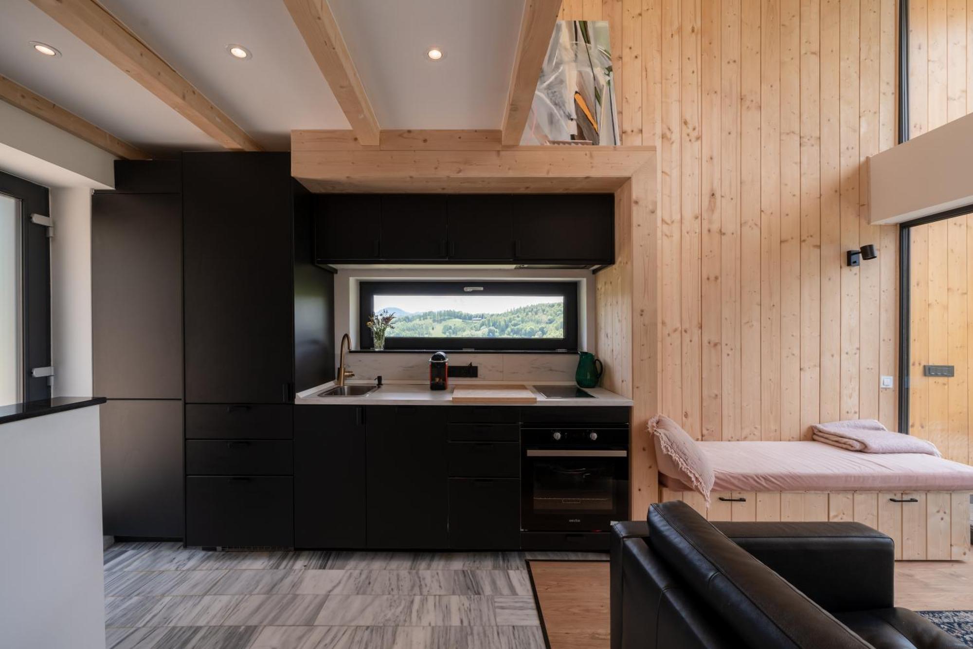 Peştera Amont Chalet מראה חיצוני תמונה