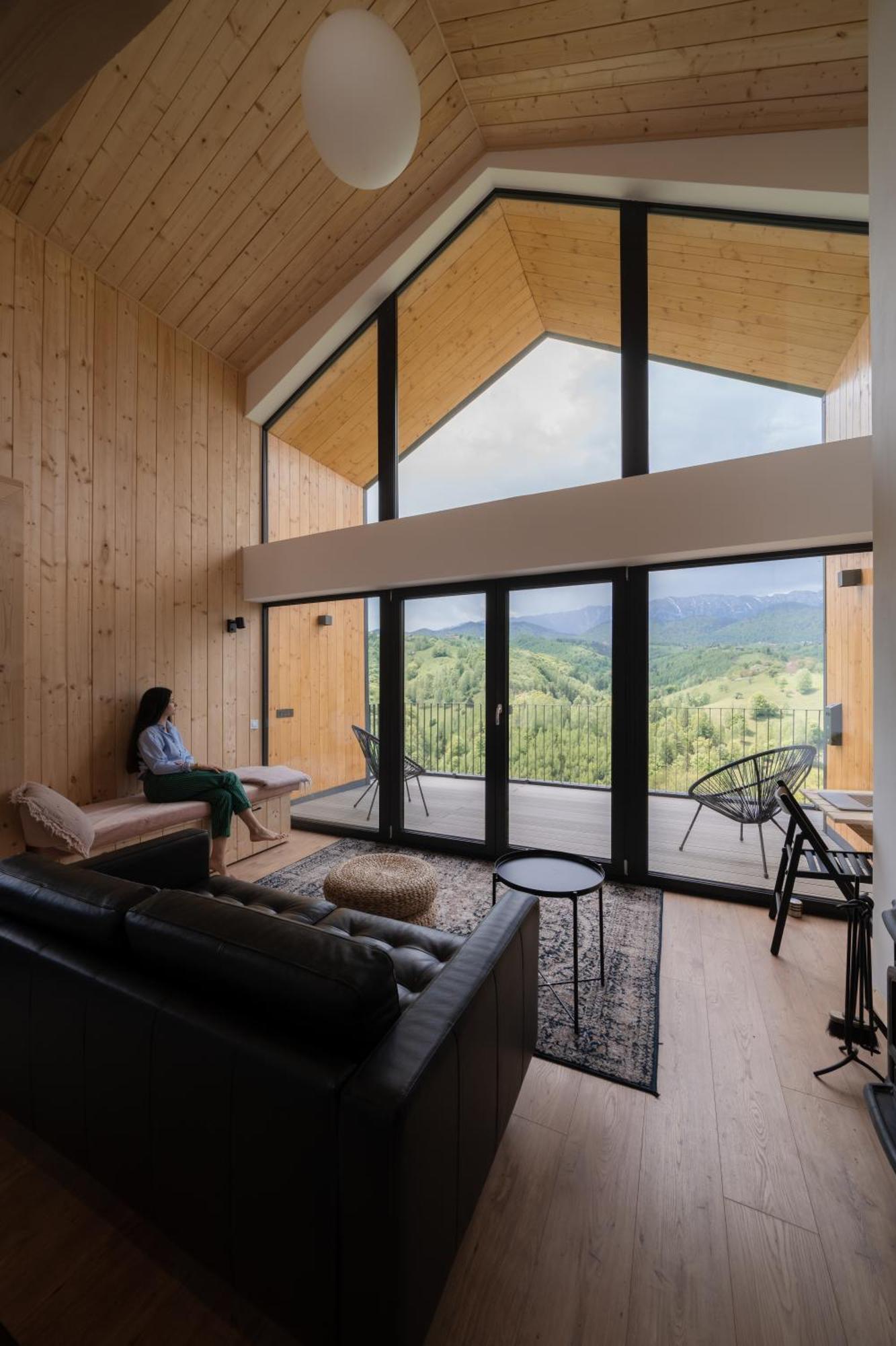 Peştera Amont Chalet מראה חיצוני תמונה